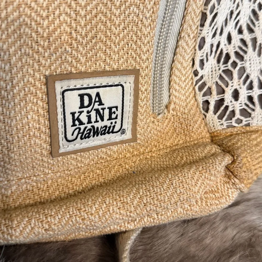 Dakine Beige Drawstring Backpack with Zipper Accents (6000)